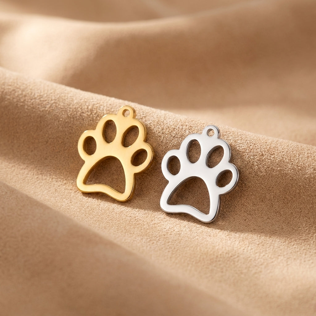 Opengewerkt dierenpootje charm